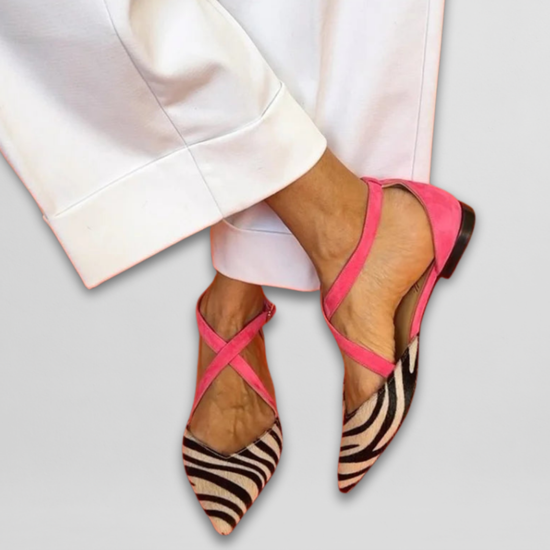 ADELINE™ – Pointed-Toe Crossover Flat