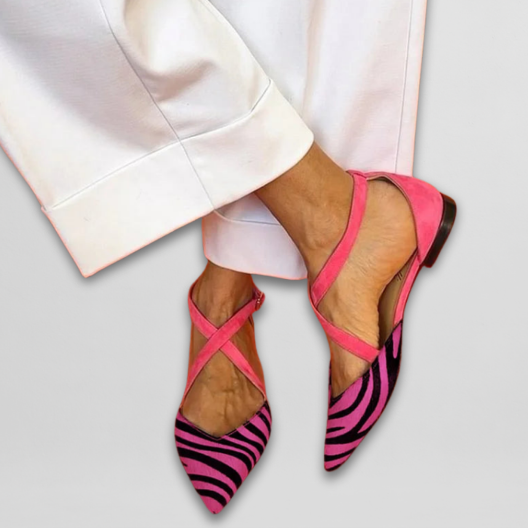 ADELINE™ – Pointed-Toe Crossover Flat