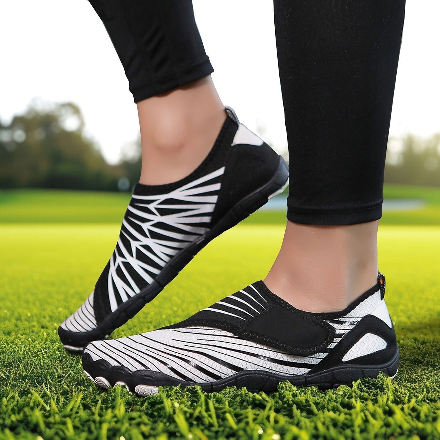 Vivian™ | Barefoot Orthopaedic Trainers
