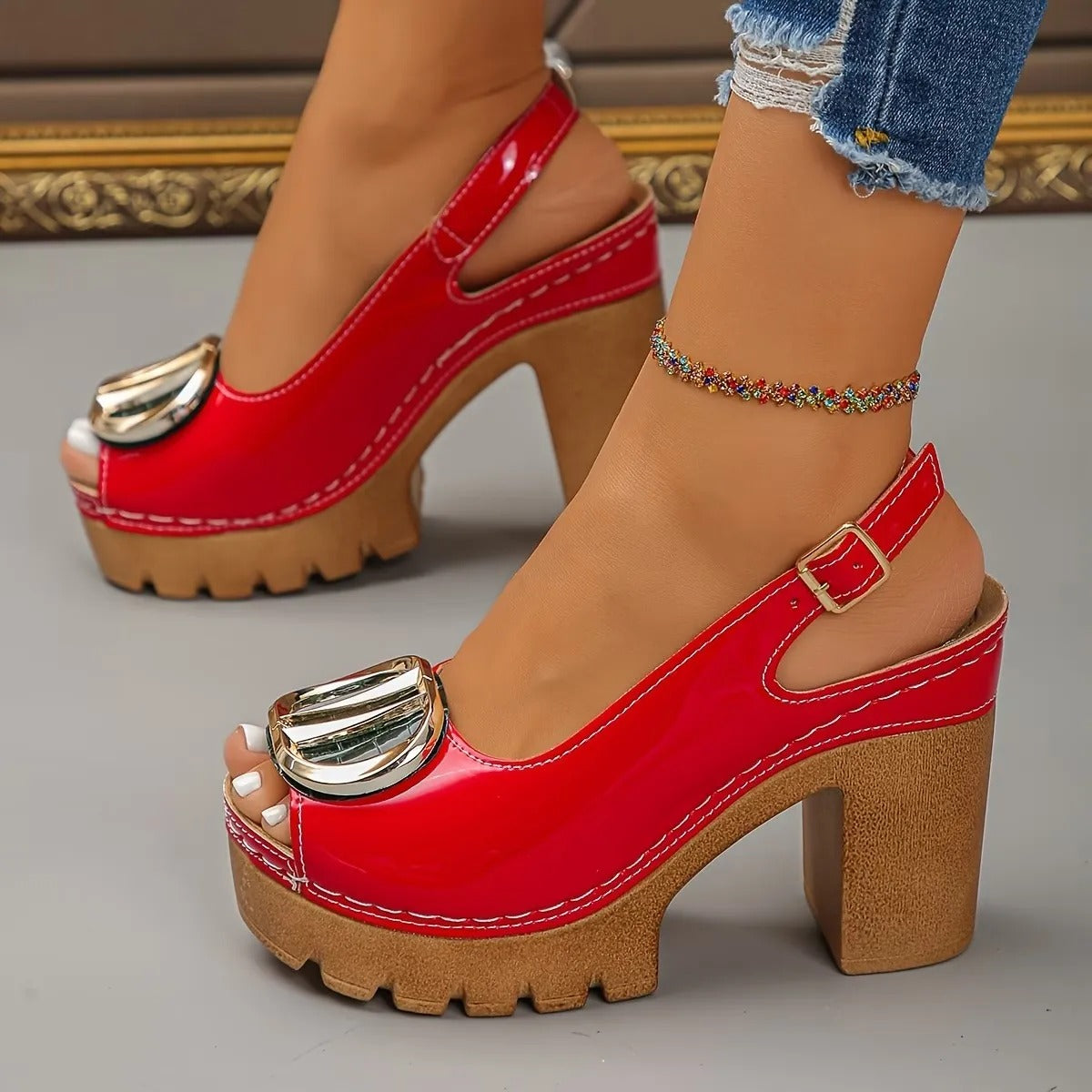 Sofia™ Buckle Platform Heel – Bold Style, Comfortable All Day