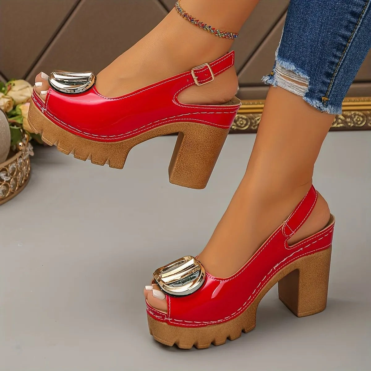 Sofia™ Buckle Platform Heel – Bold Style, Comfortable All Day
